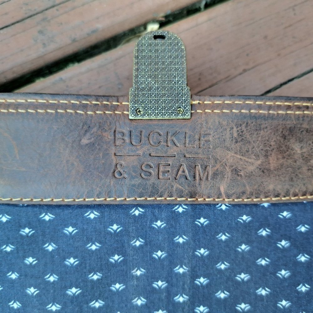Buckle and Seam Leather Carry Bag Vintage LapTop - Picture 11 of 11